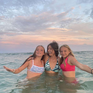 Meet your Posher, Emma